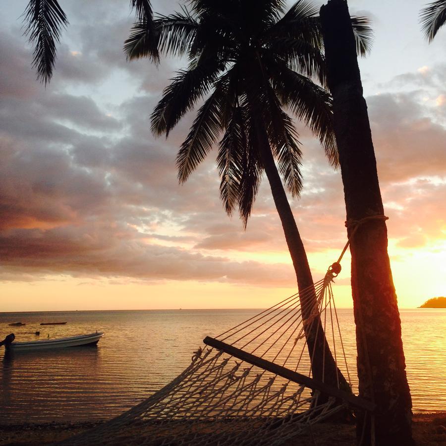 Вилла Waitui Basecamp Matacawalevu Island Экстерьер фото